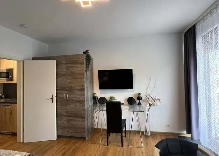 Riverside Retreat In * コブレンツ